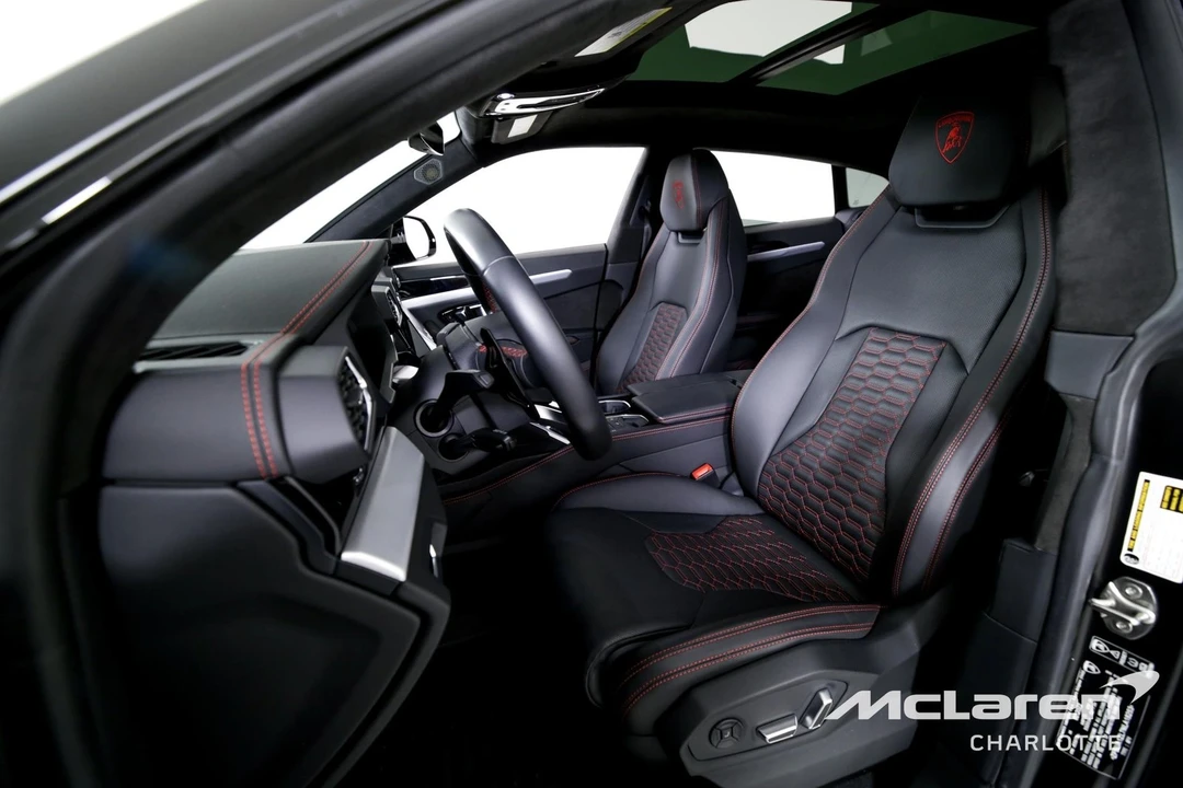 2022 Lamborghini Urus - Image 11 of 12