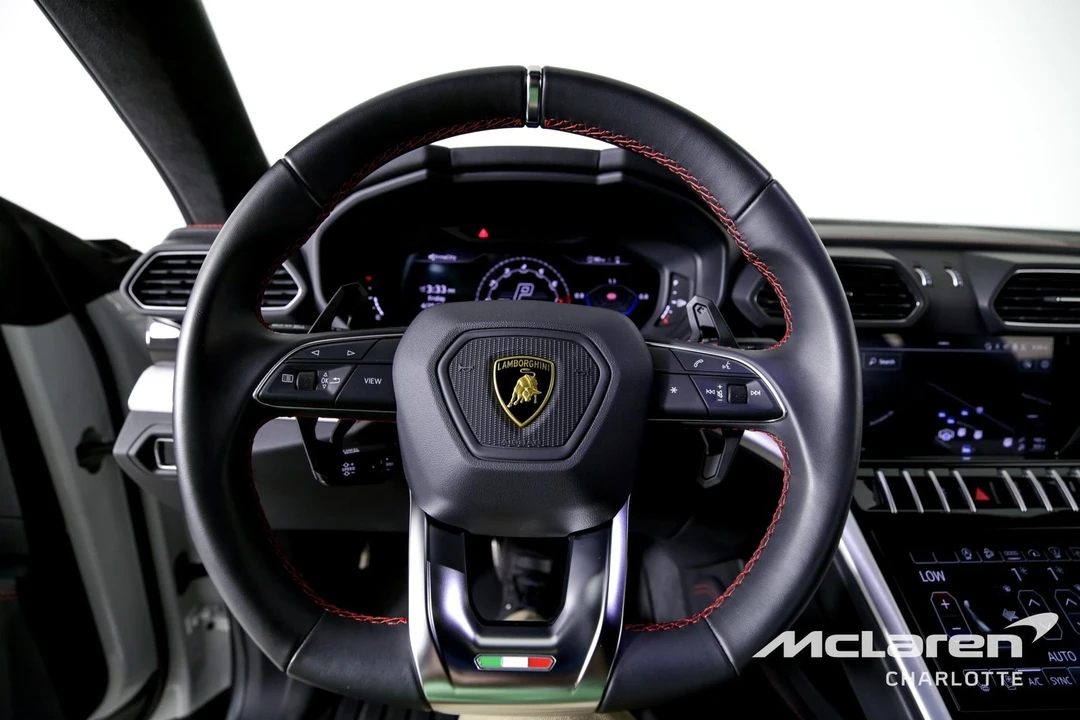 2022 Lamborghini Urus - Image 13 of 21