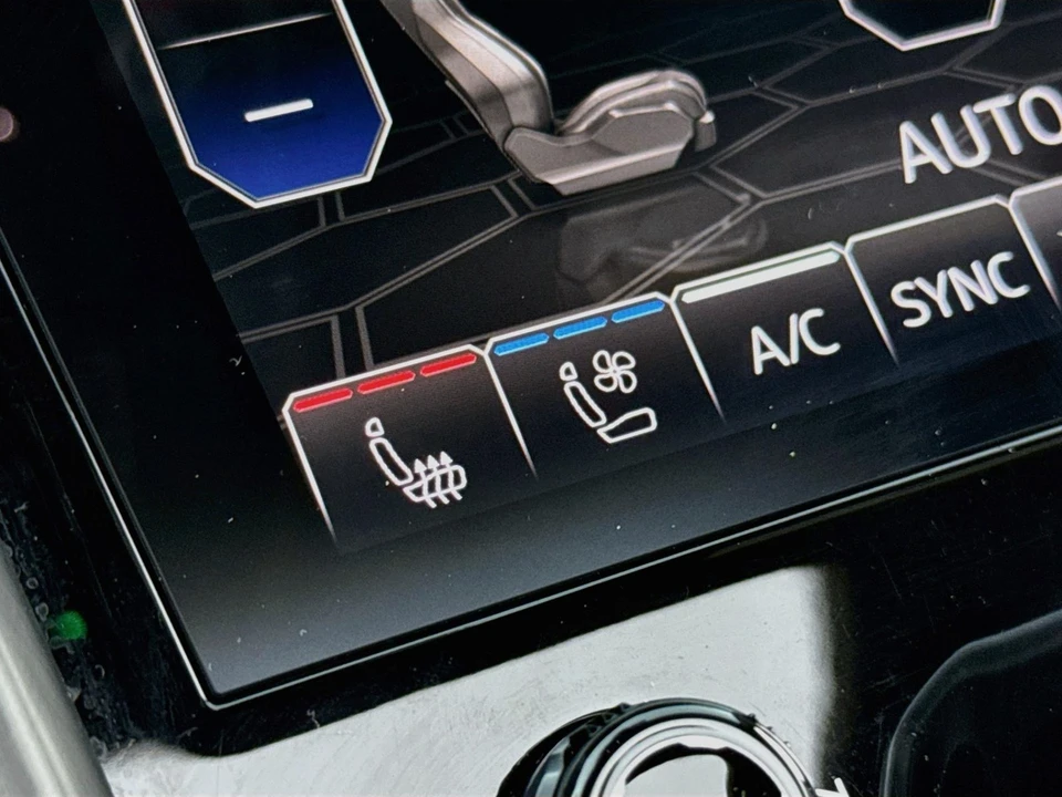 2022 Lamborghini Urus - Image 8 of 31