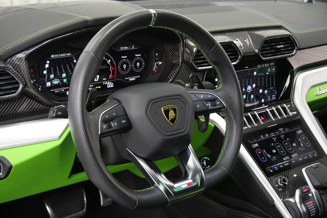 2022 Lamborghini Urus - Image 15 of 21