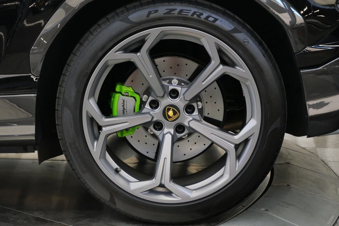 2022 Lamborghini Urus - Image 11 of 21