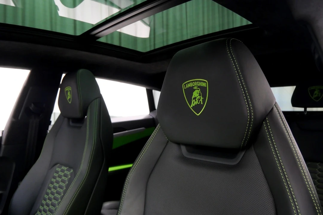 2022 Lamborghini Urus - Image 17 of 21