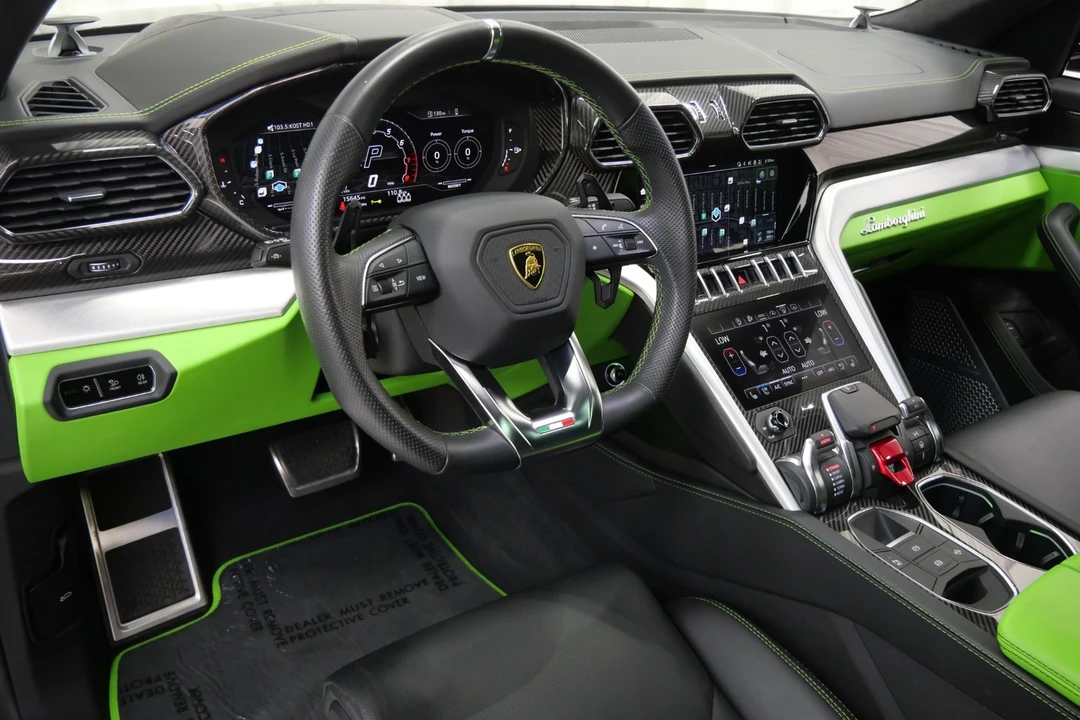 2022 Lamborghini Urus - Image 13 of 21