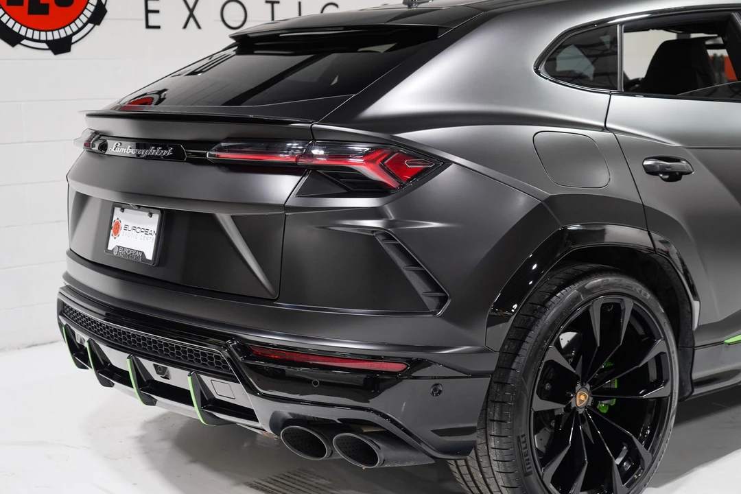 2022 Lamborghini Urus - Image 22 of 31