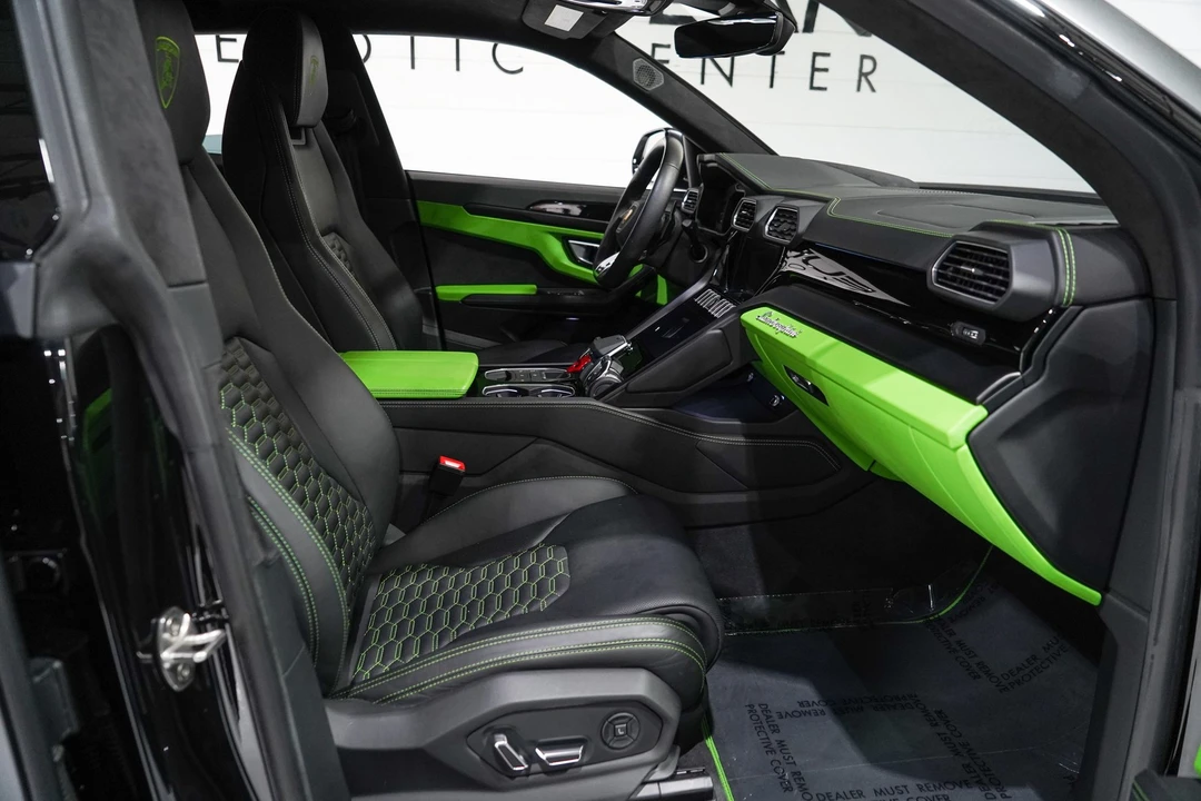 2022 Lamborghini Urus - Image 14 of 31