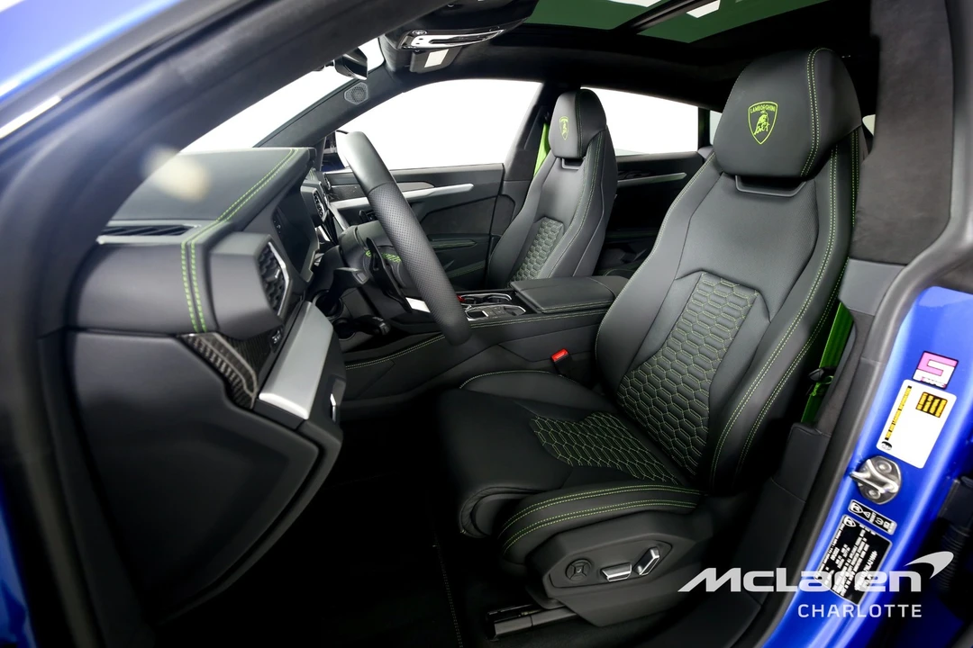 2022 Lamborghini Urus - Image 11 of 31
