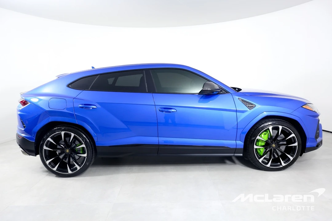 2022 Lamborghini Urus - Image 9 of 21