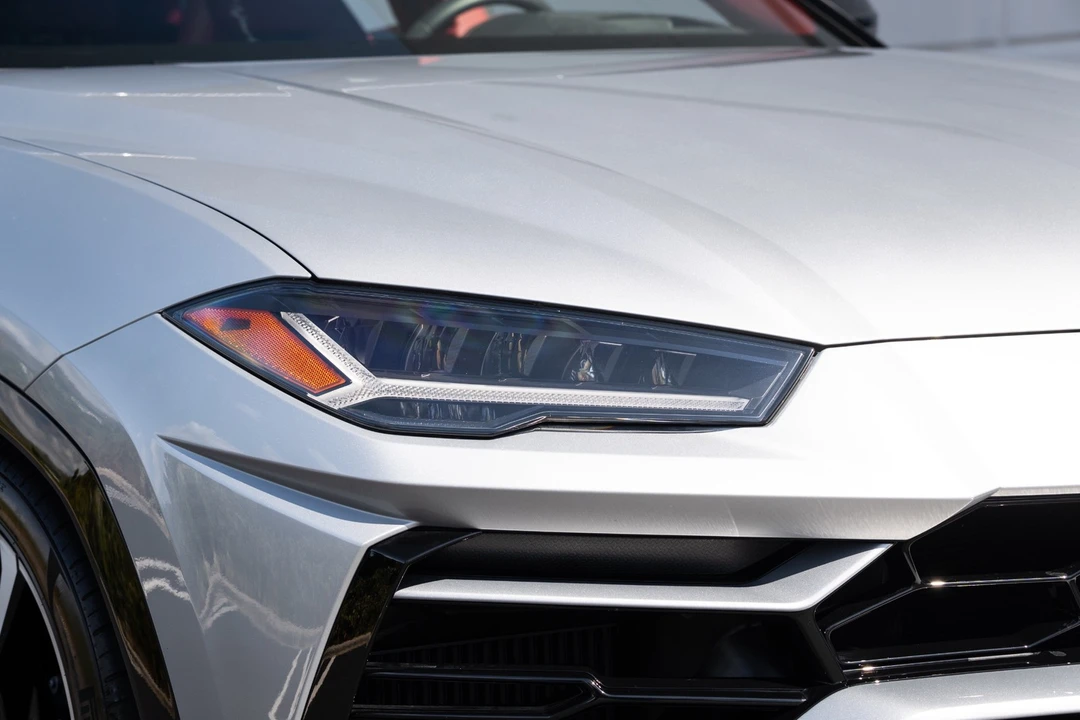 2022 Lamborghini Urus - Image 11 of 21
