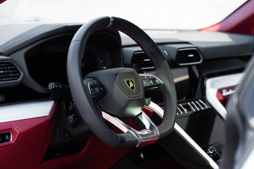 2022 Lamborghini Urus - Image 5 of 21