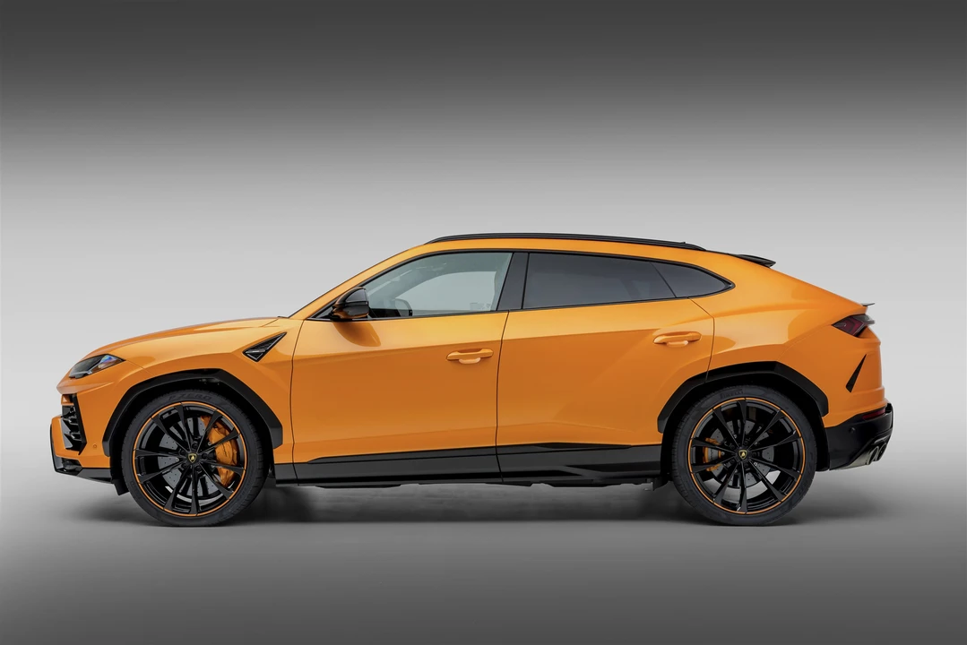 2022 Lamborghini Urus - Image 4 of 31