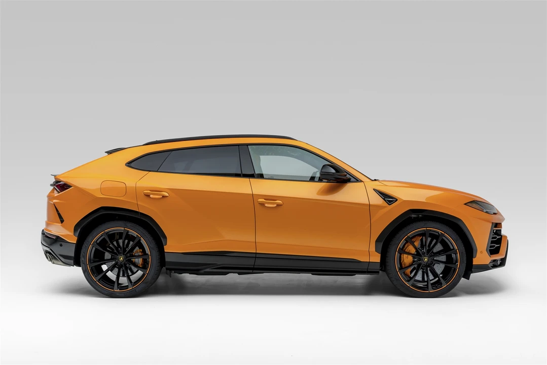 2022 Lamborghini Urus - Image 27 of 31