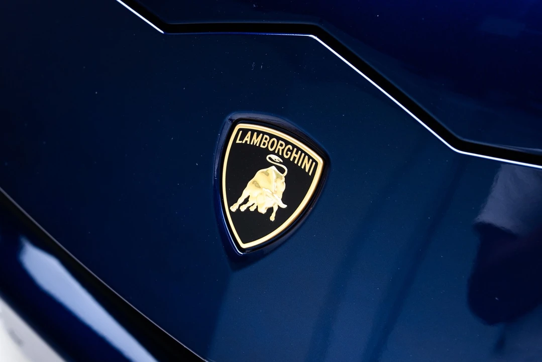 2022 Lamborghini Urus - Image 12 of 31