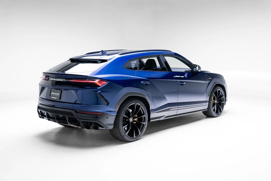 2022 Lamborghini Urus - Image 24 of 31