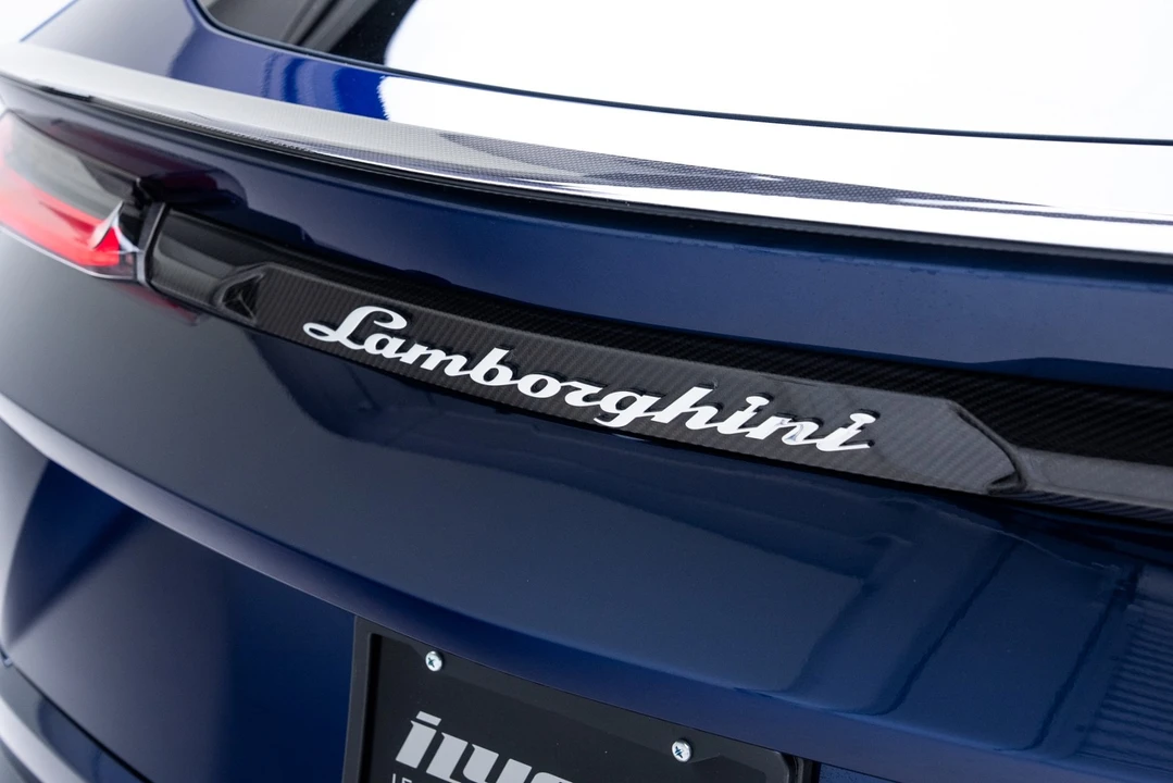 2022 Lamborghini Urus - Image 30 of 31
