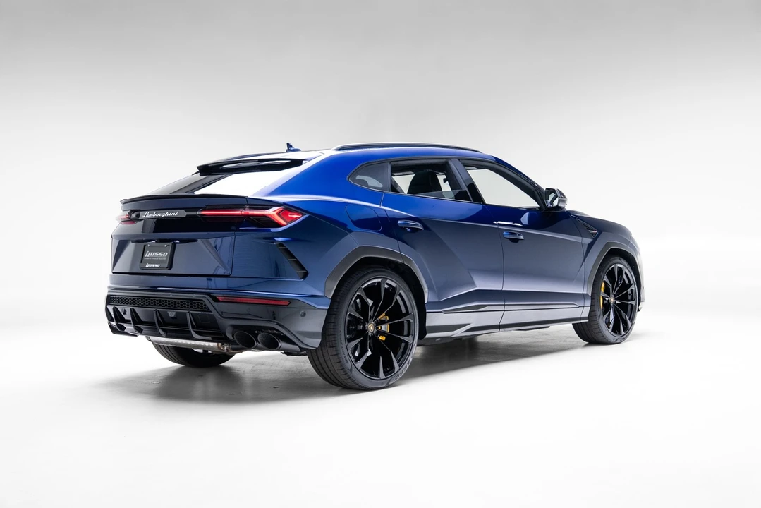 2022 Lamborghini Urus - Image 23 of 31