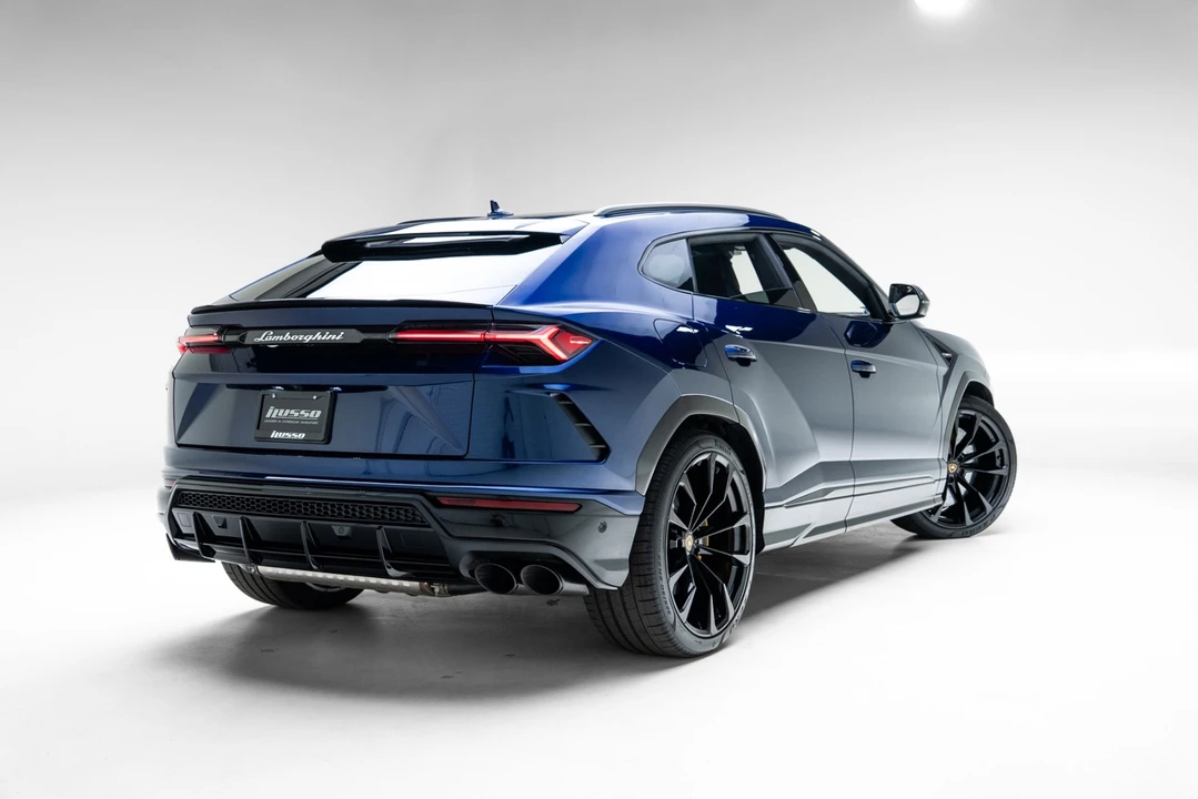 2022 Lamborghini Urus - Image 4 of 31