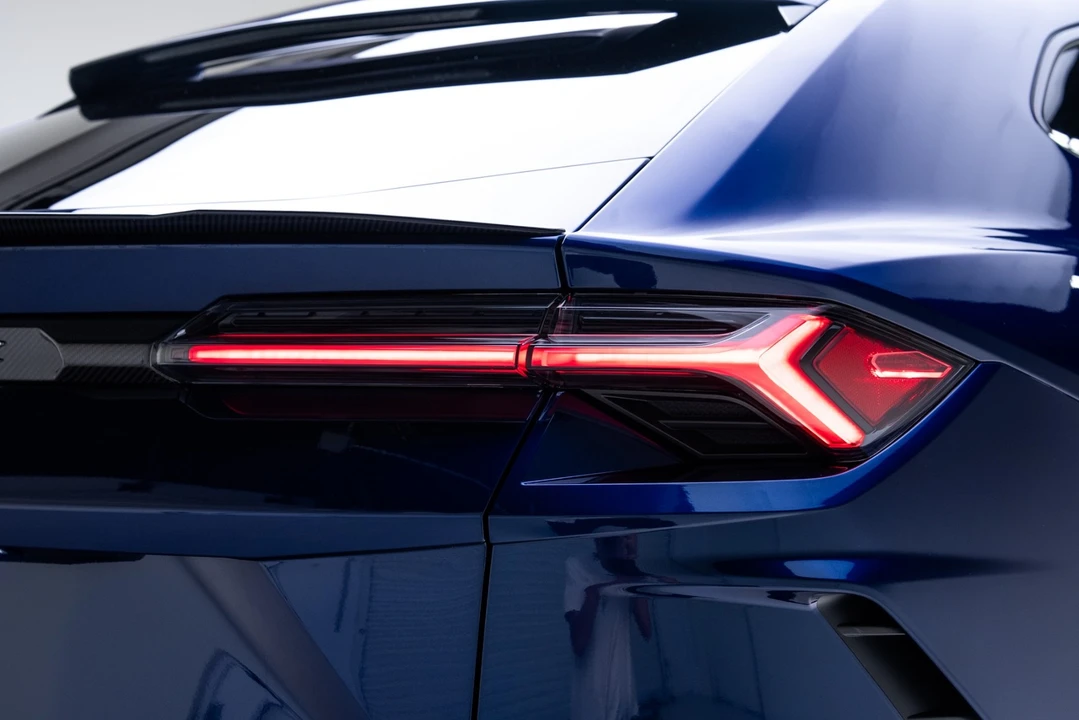 2022 Lamborghini Urus - Image 29 of 31