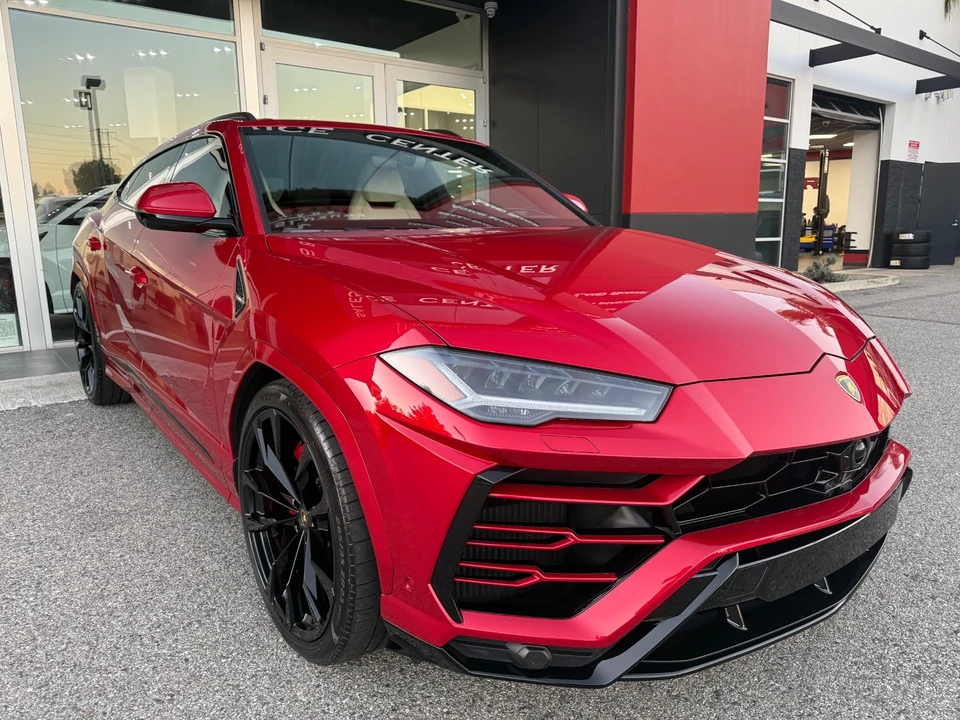 2022 Lamborghini Urus - Image 8 of 21