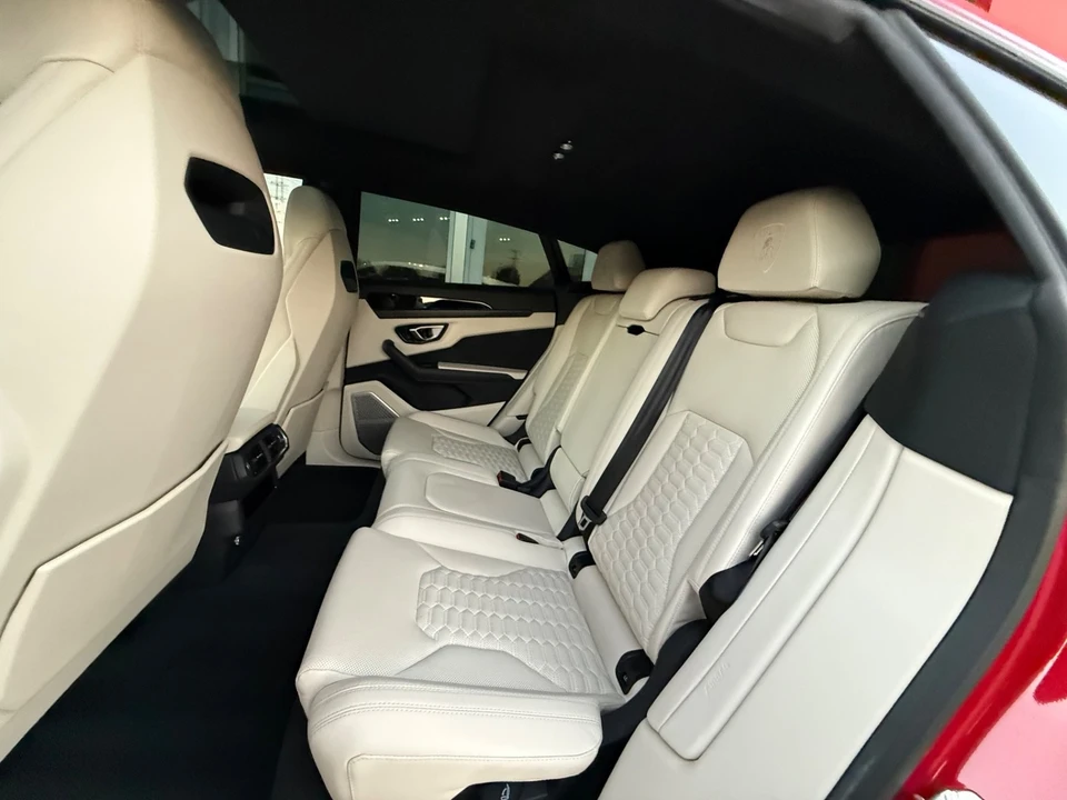 2022 Lamborghini Urus - Image 19 of 21