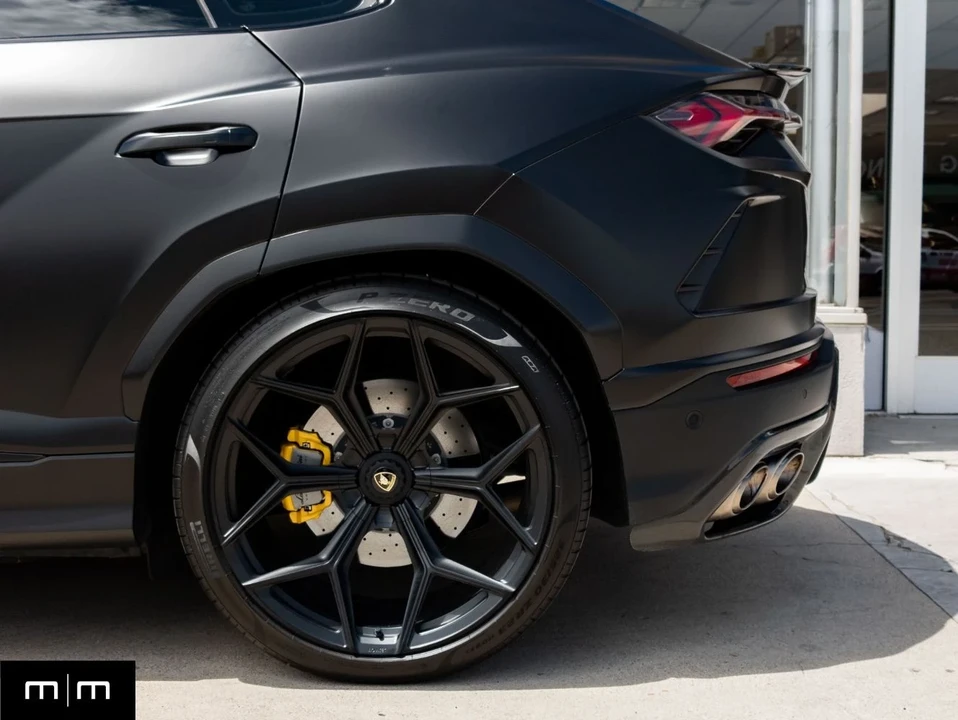 2022 Lamborghini Urus - Image 10 of 21
