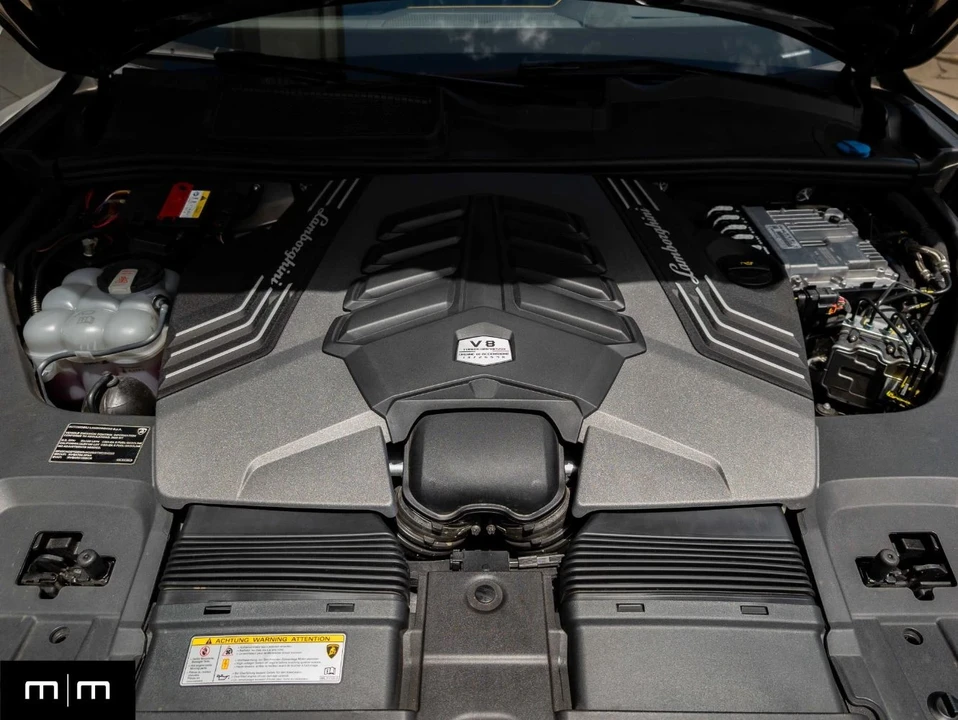 2022 Lamborghini Urus - Image 18 of 21