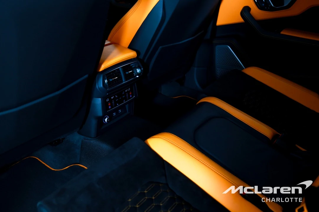 2022 Lamborghini Urus - Image 19 of 31