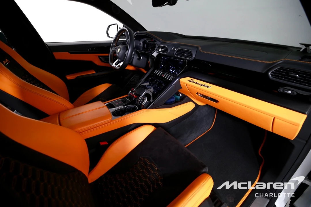 2022 Lamborghini Urus - Image 29 of 31