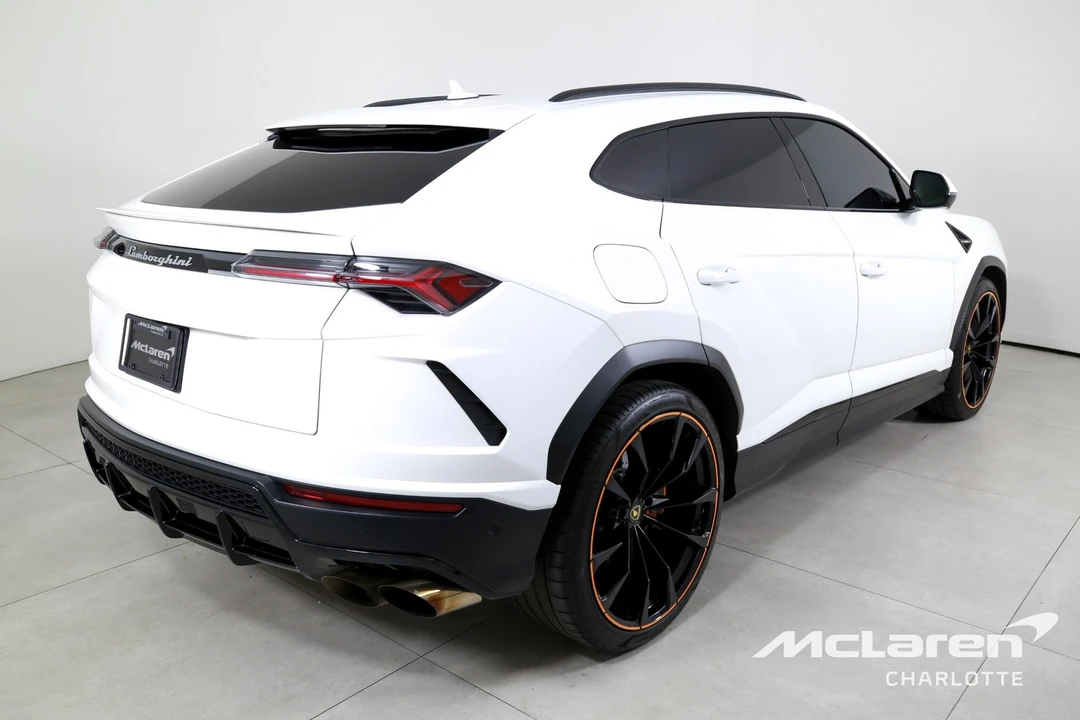 2022 Lamborghini Urus - Image 8 of 31