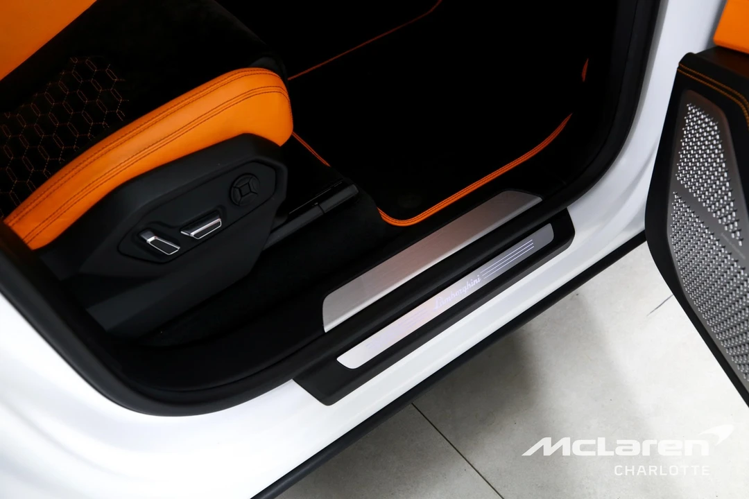 2022 Lamborghini Urus - Image 31 of 31