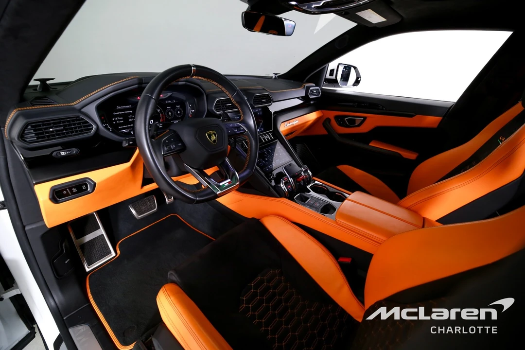 2022 Lamborghini Urus - Image 12 of 31
