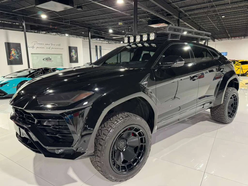 2022 Lamborghini Urus - Image 3 of 12