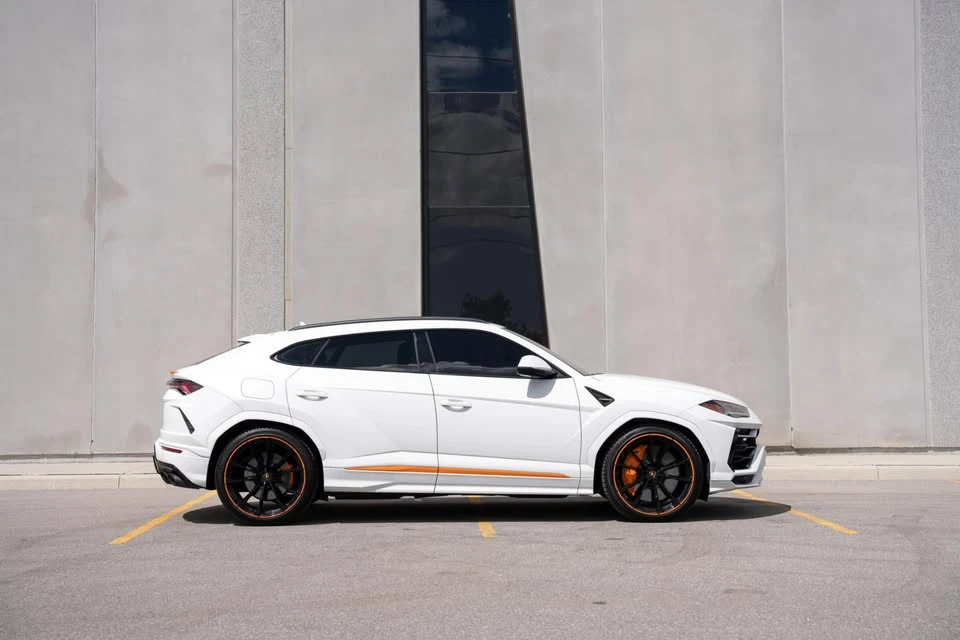 2022 Lamborghini Urus - Image 4 of 20