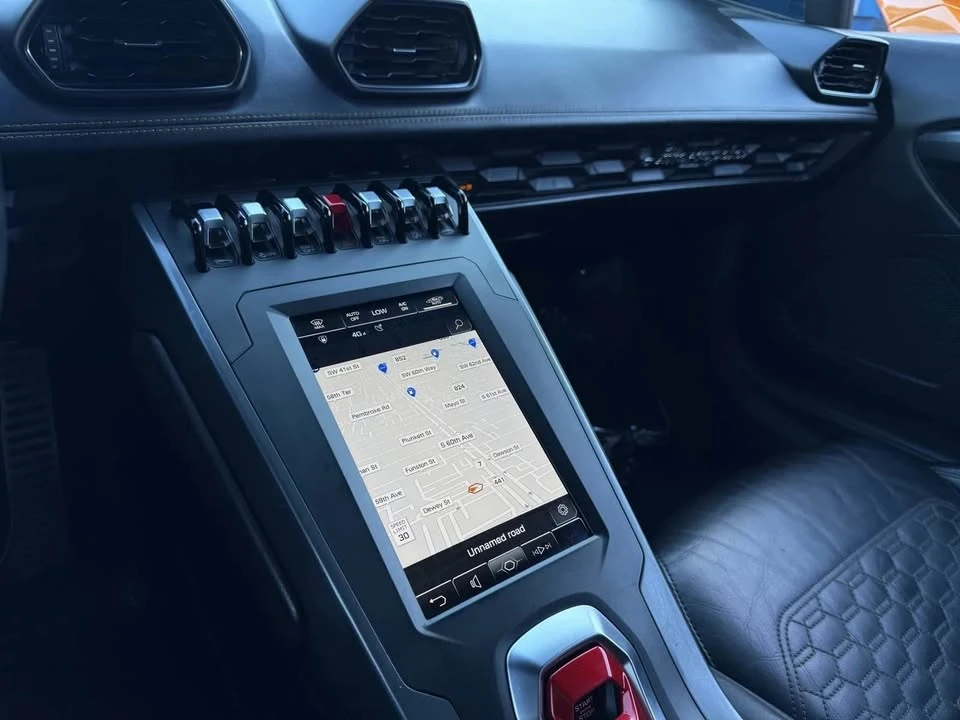 2022 Lamborghini Huracan - Image 6 of 15