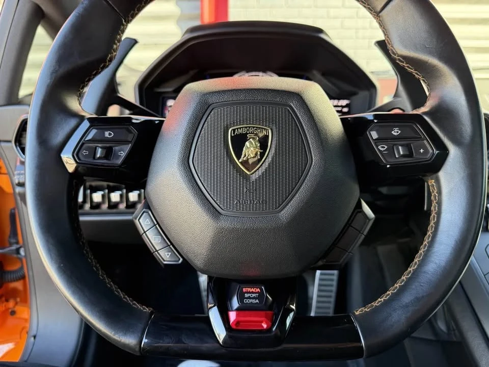 2022 Lamborghini Huracan - Image 15 of 15