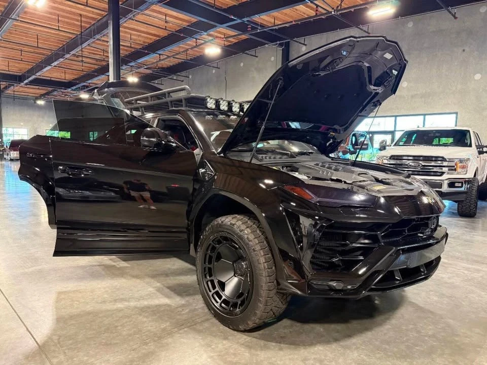 2022 Lamborghini Urus - Image 18 of 20