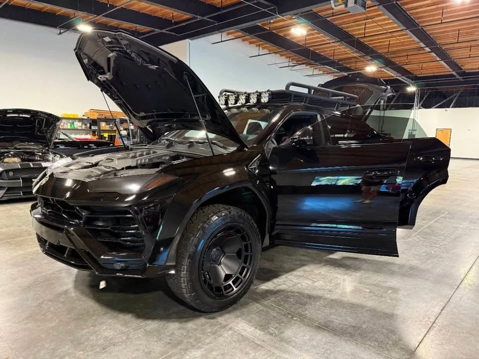2022 Lamborghini Urus - Image 15 of 20