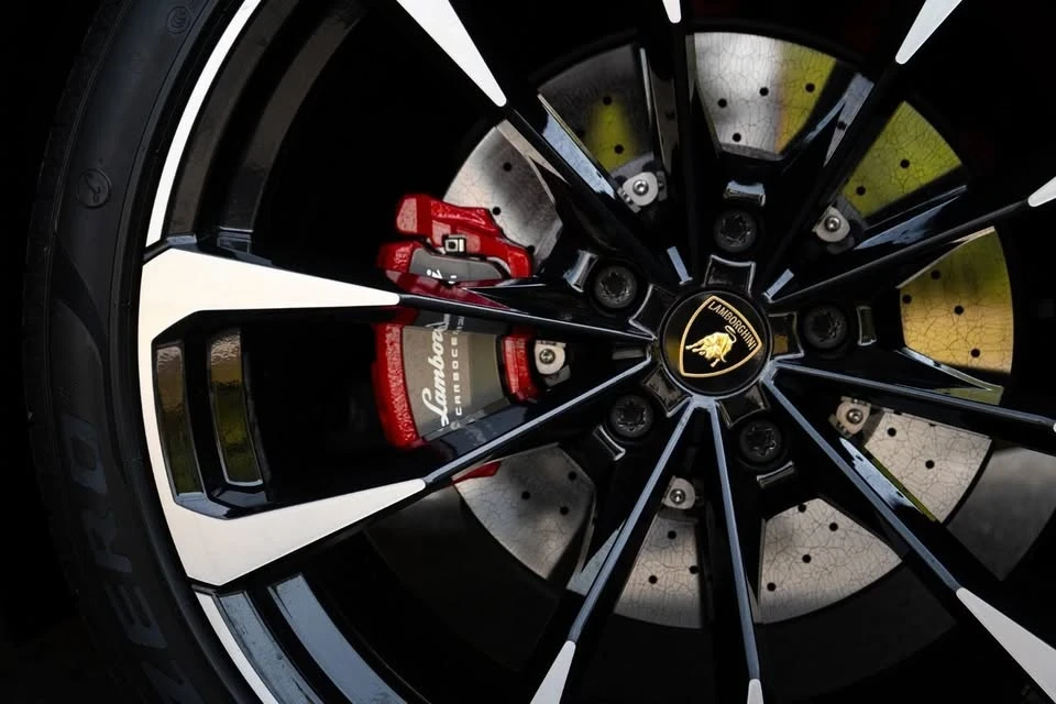 2022 Lamborghini Urus - Image 8 of 20