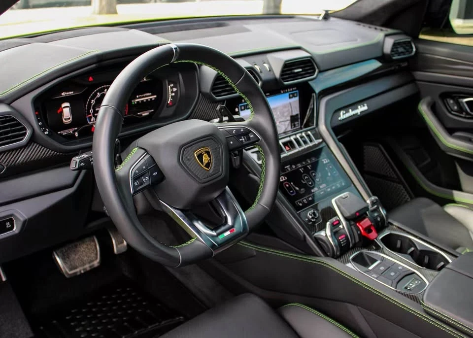 2022 Lamborghini Urus - Image 9 of 9