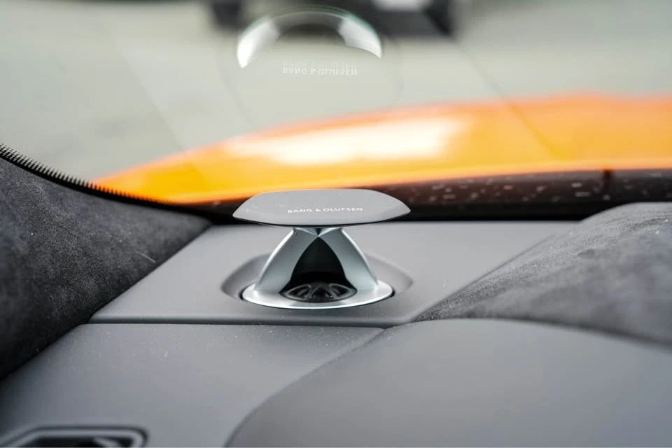 2022 Lamborghini Urus - Image 13 of 14