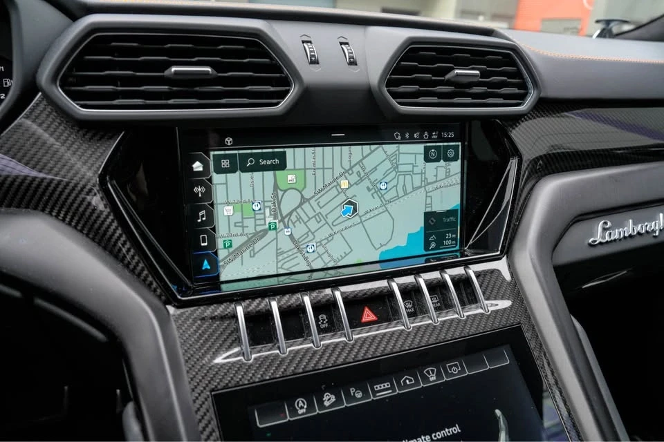 2022 Lamborghini Urus - Image 3 of 14
