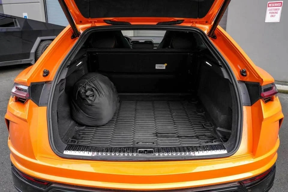 2022 Lamborghini Urus - Image 7 of 16