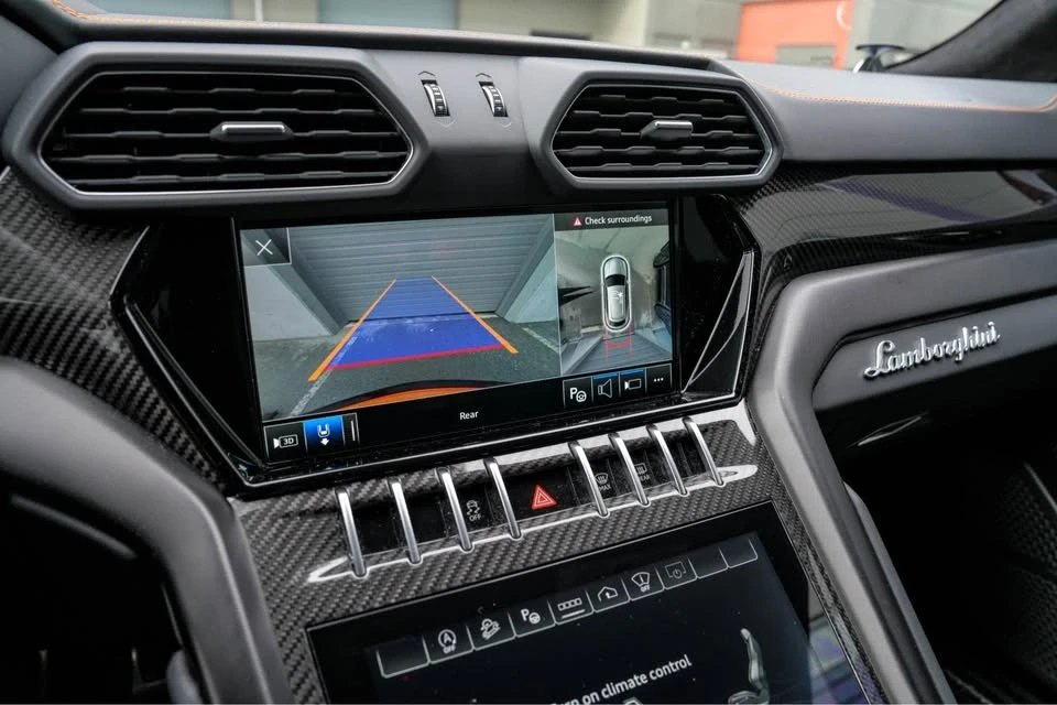 2022 Lamborghini Urus - Image 6 of 14