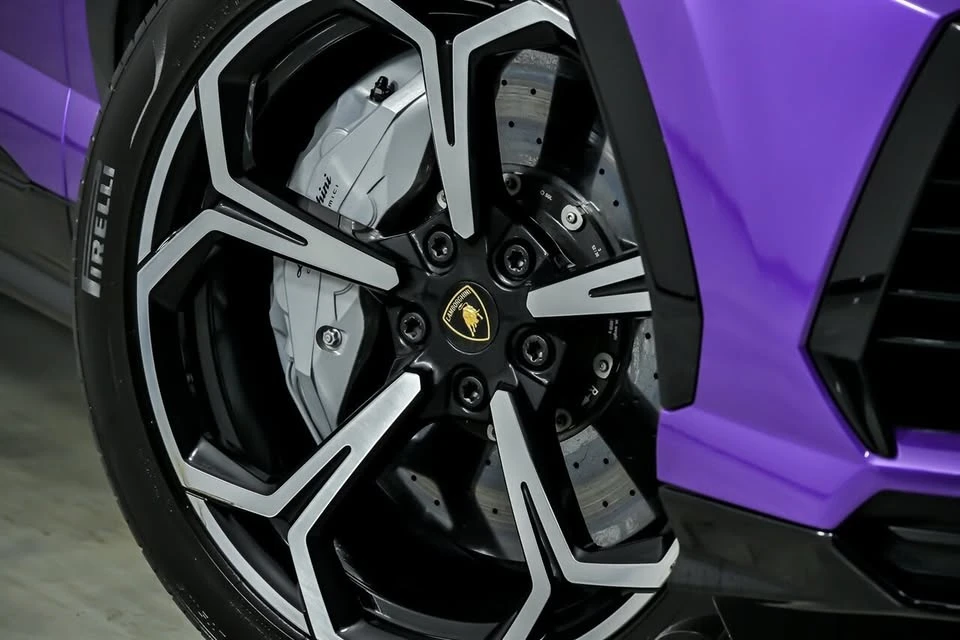 2022 Lamborghini Urus - Image 4 of 19