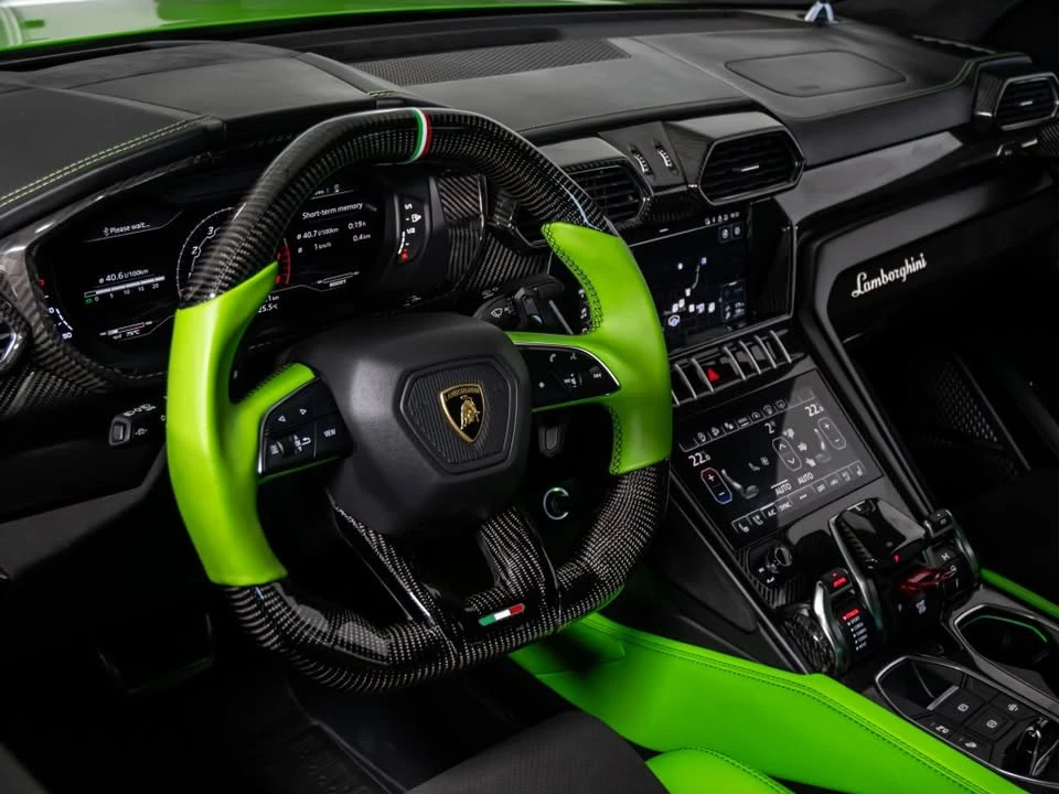 2022 Lamborghini Urus - Image 6 of 15
