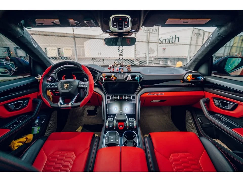 2022 Lamborghini Urus - Image 5 of 9