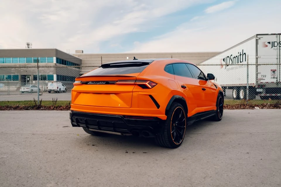 2022 Lamborghini Urus - Image 3 of 9