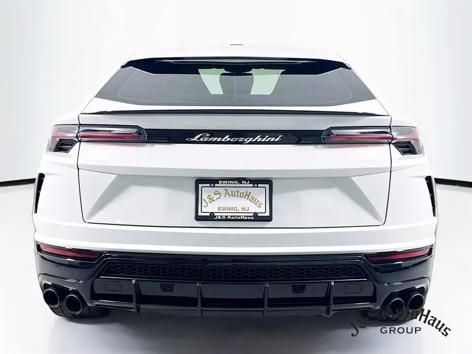 2022 Lamborghini Urus - Image 5 of 17
