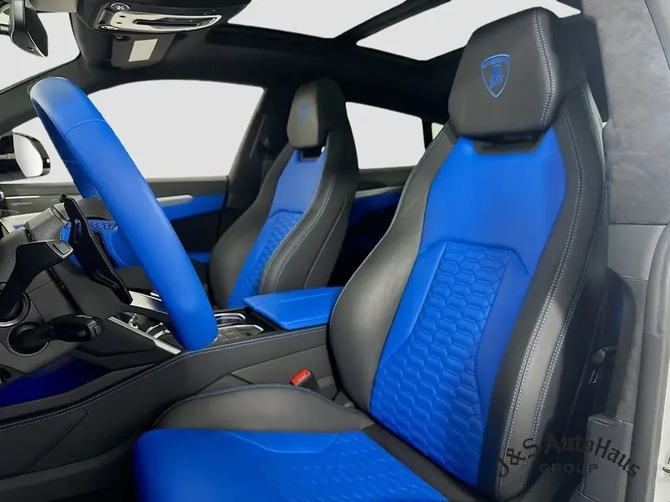 2022 Lamborghini Urus - Image 3 of 17