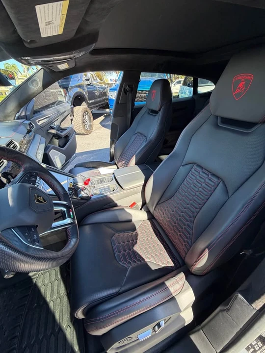 2022 Lamborghini Urus - Image 6 of 10