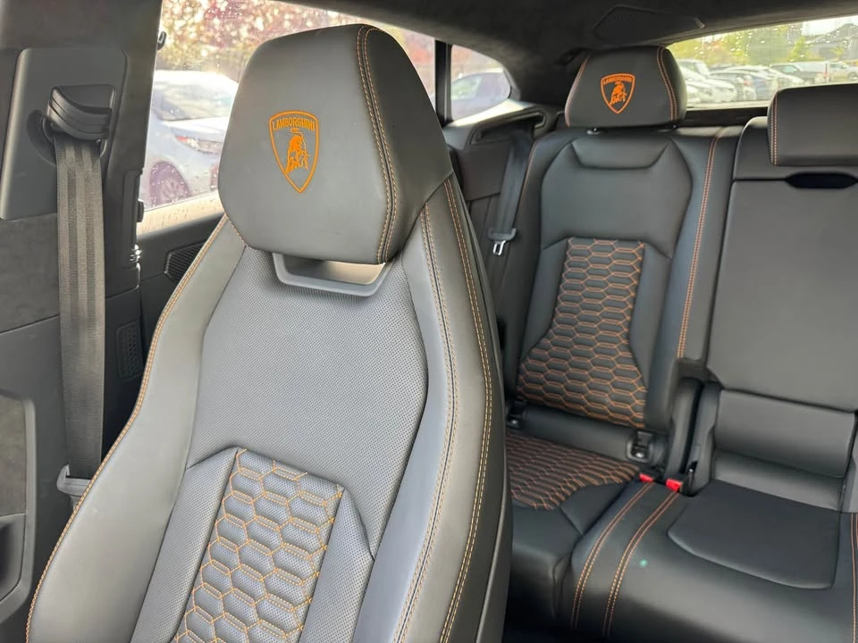 2022 Lamborghini Urus - Image 9 of 17